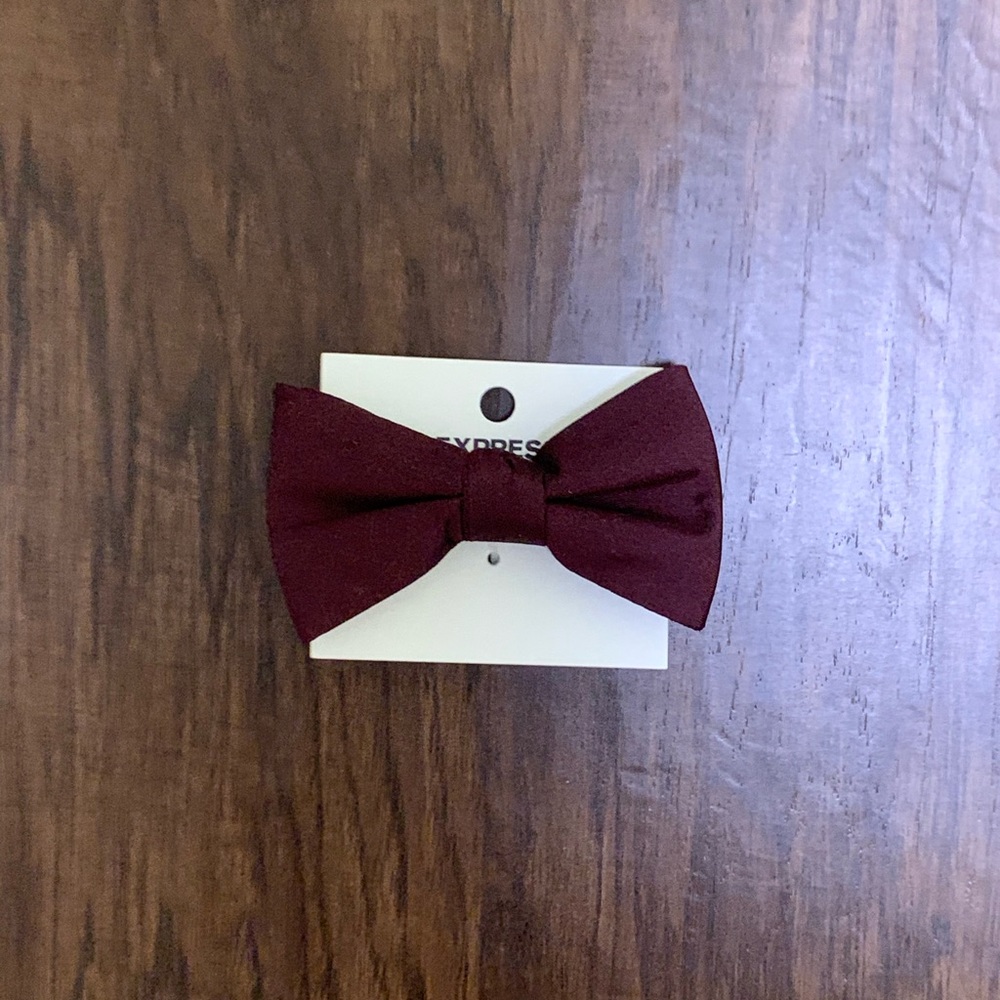 Express solid bow tie - Picture 2 of 8